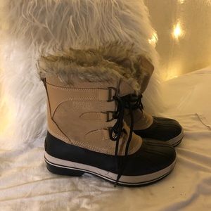 Rugged Outback Snow Boots